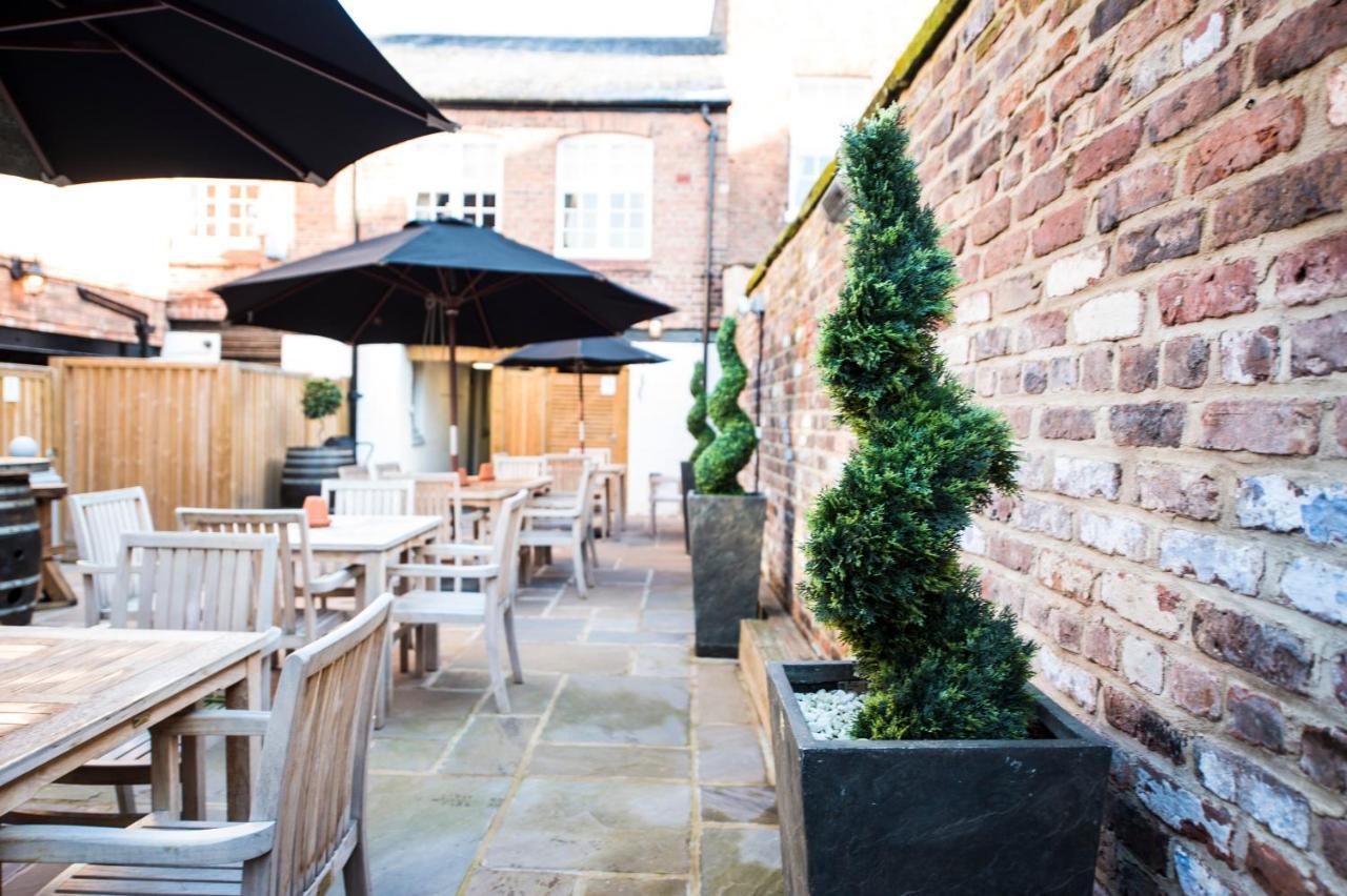 Hotel The Pied Bull Chester Exterior foto