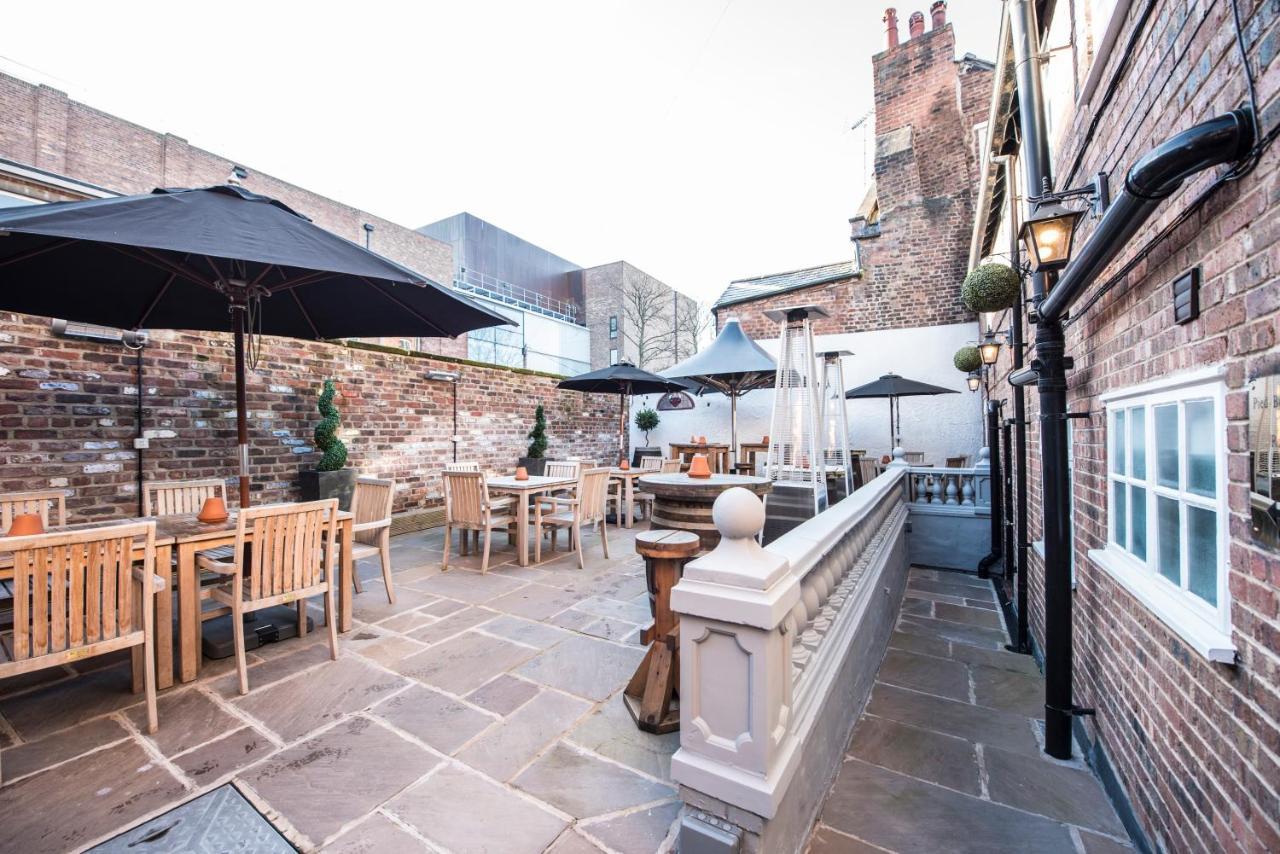 Hotel The Pied Bull Chester Exterior foto